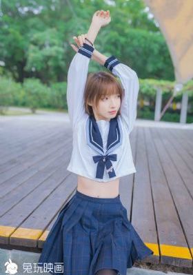 隔壁女邻居