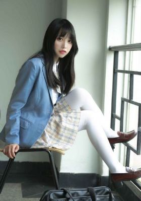 商务旅行女老板同房