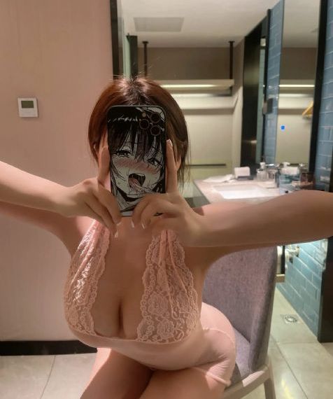 从天而降的少女