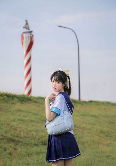 张若昀抽烟偷感