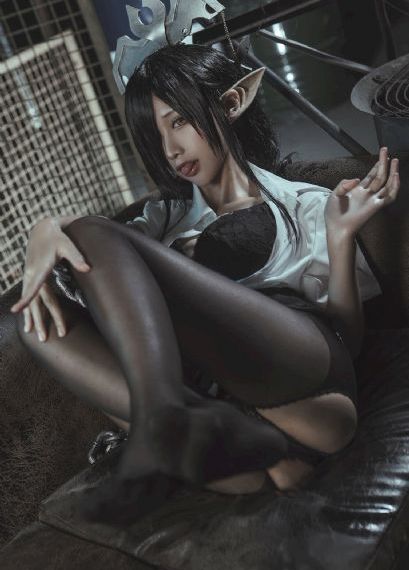李采潭善良的嫂子