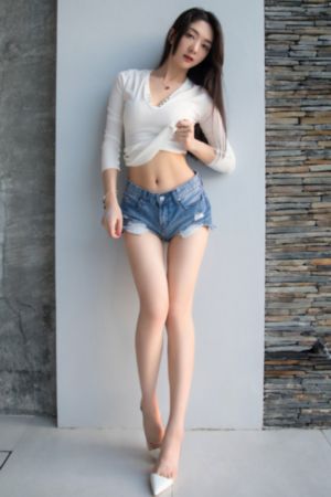 含羞待c