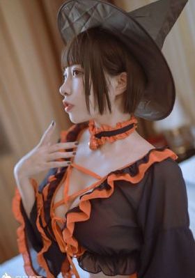 《桃色香居》免费观看
