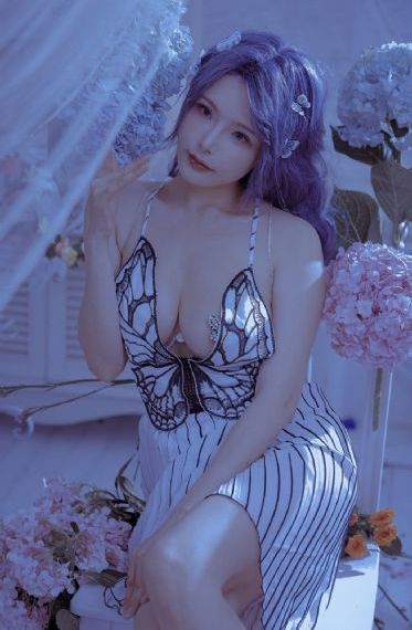 从后面挺进朋友未婚妻视频